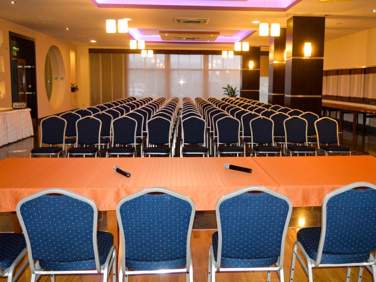 Hotel Aquarius Restaurant Wellness Spa 3*